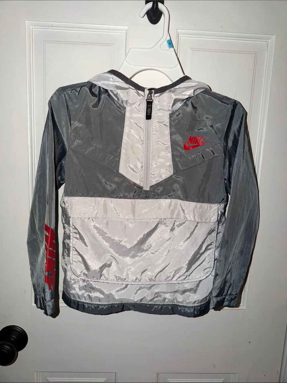Nike Kids Gray & Charcoal 1/2 Zip Hooded Windbreaker